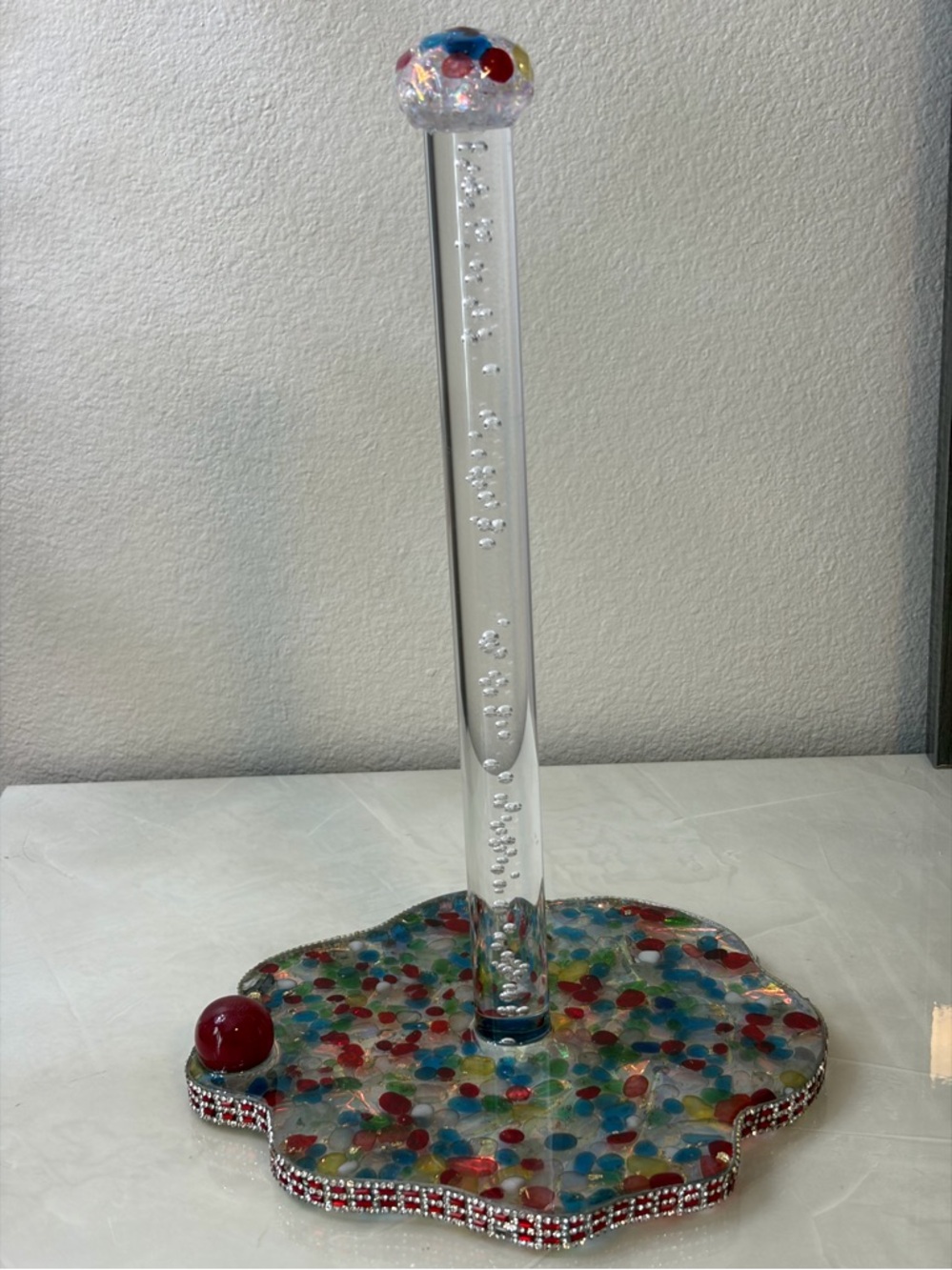 Paper towel holder countertop